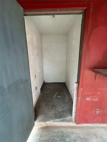 2212 Viewtop Lane B, Arlington, TX 76012