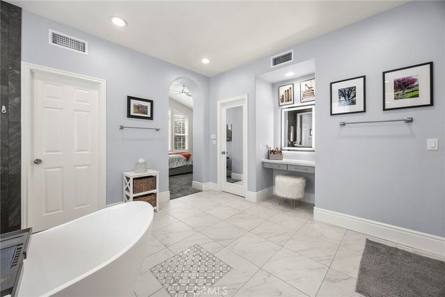 16 Kempton Lane, Ladera Ranch, CA 92694