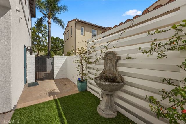 16 Kempton Lane, Ladera Ranch, CA 92694