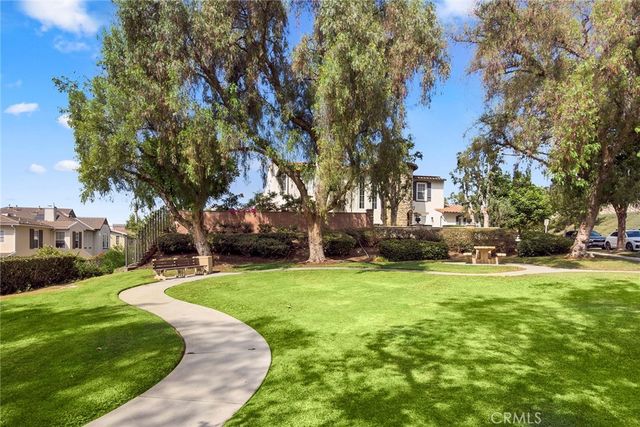 16 Kempton Lane, Ladera Ranch, CA 92694