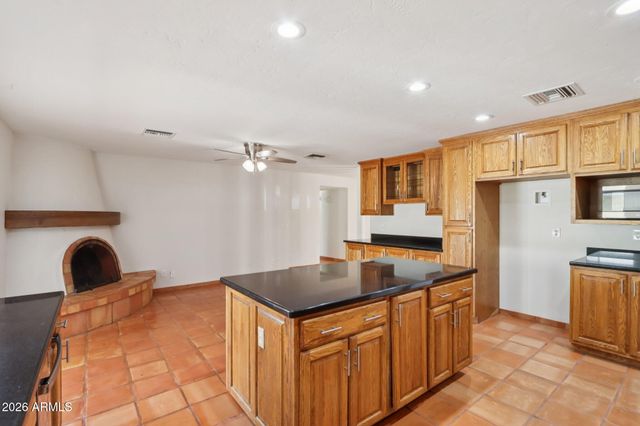 5302 E EVANS Drive, Scottsdale, AZ 85254