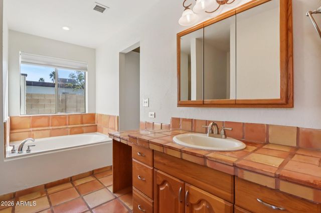 5302 E EVANS Drive, Scottsdale, AZ 85254