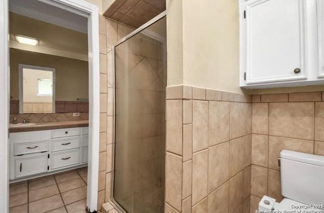 1446 Pirates Cove, Nassau Bay, TX 77058