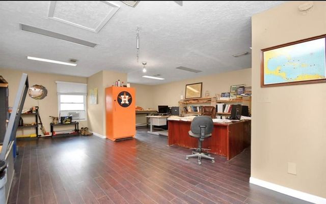 1446 Pirates Cove, Nassau Bay, TX 77058