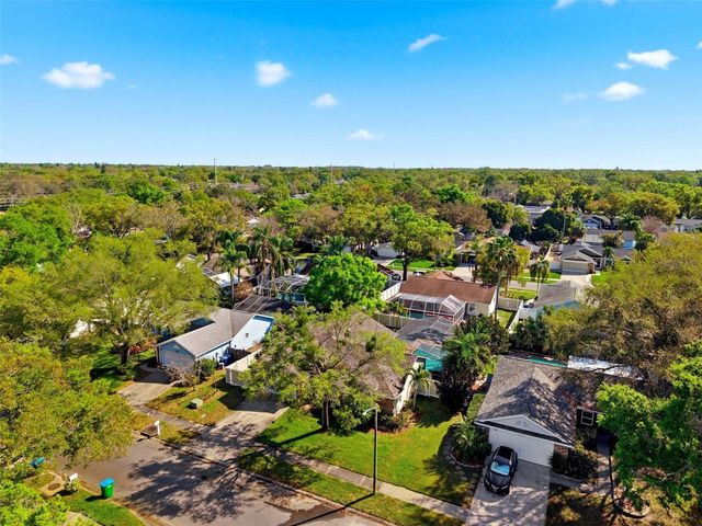 212 OVERSTREET COURT, Palm Harbor, FL 34683