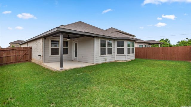 3017 Hess, Schertz, TX 78154