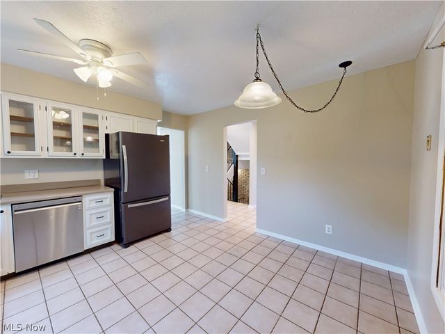 824 S Chillicothe Road 14, Aurora, OH 44202