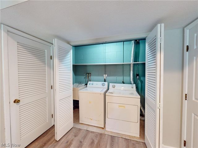 824 S Chillicothe Road 14, Aurora, OH 44202