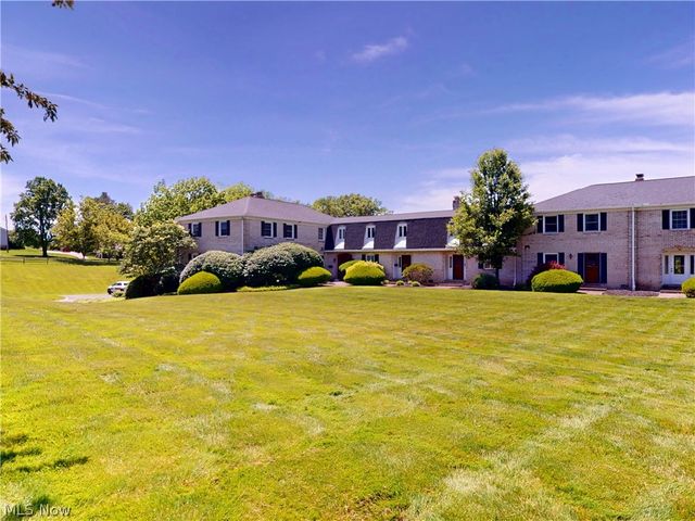 824 S Chillicothe Road 14, Aurora, OH 44202