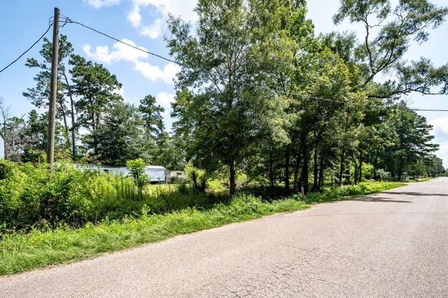 27085 Coach Light Lane, New Caney, TX 77357