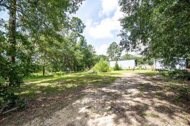 27085 Coach Light Lane, New Caney, TX 77357