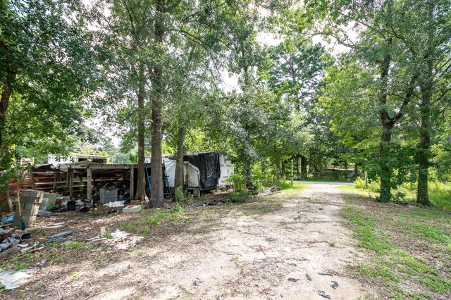27085 Coach Light Lane, New Caney, TX 77357