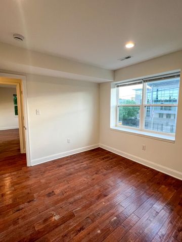 5501 FOOTE ST NE, Washington, DC 20019