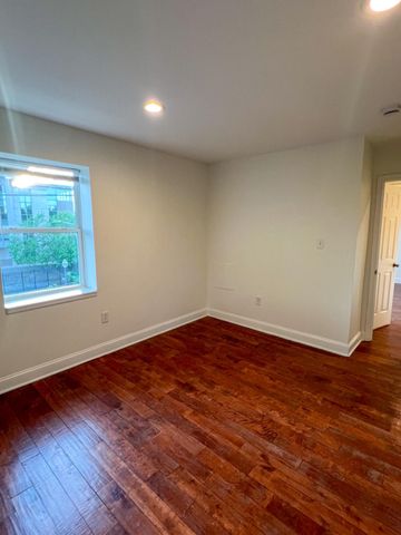 5501 FOOTE ST NE, Washington, DC 20019