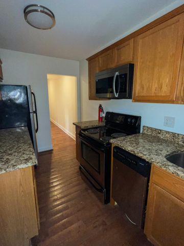 5501 FOOTE ST NE, Washington, DC 20019