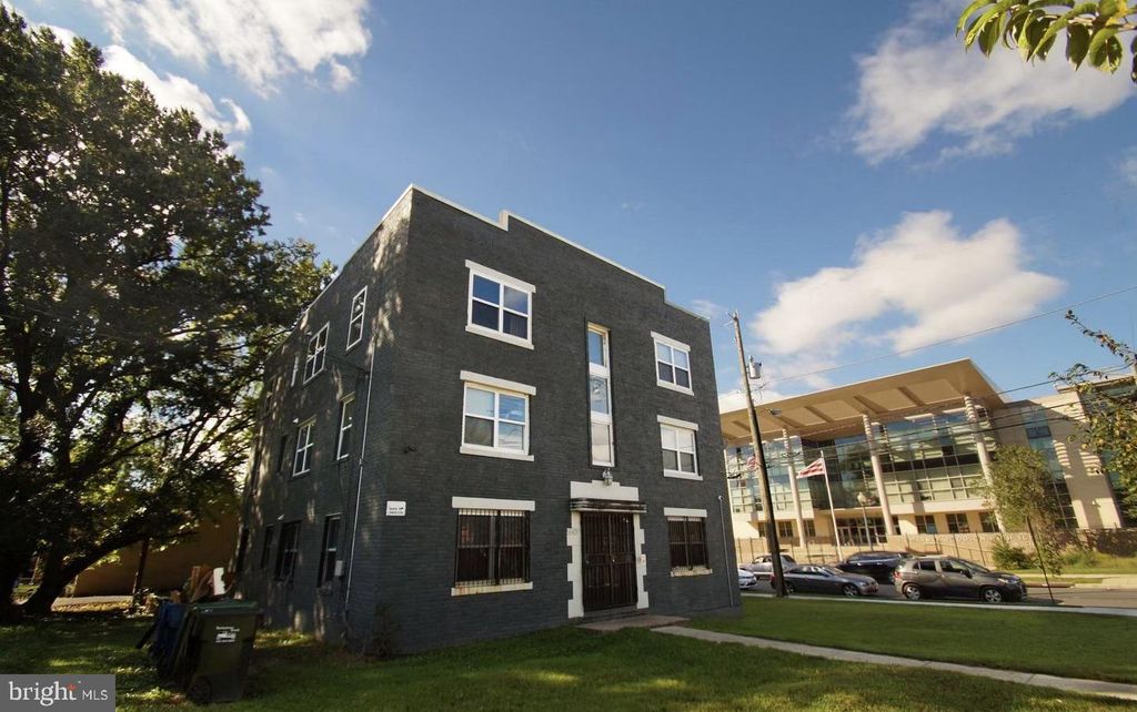5501 FOOTE ST NE, Washington, DC 20019