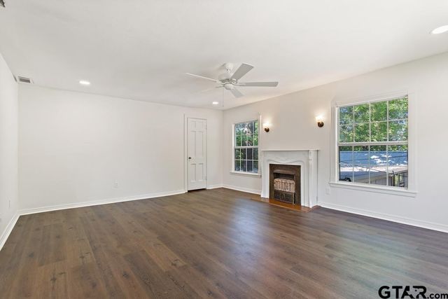 519 W Buchanan, Mineola, TX 75773