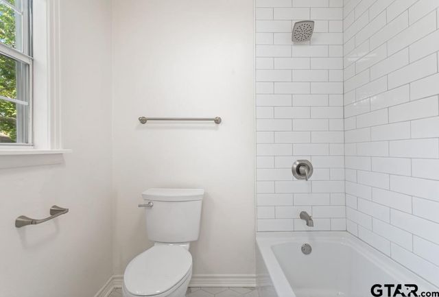 519 W Buchanan, Mineola, TX 75773