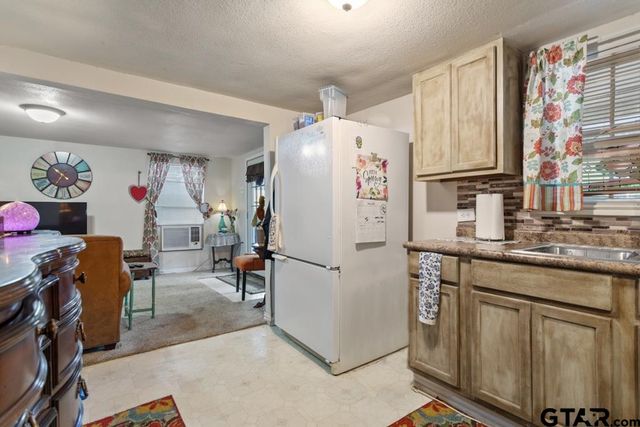 519 W Buchanan, Mineola, TX 75773