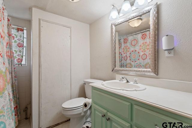 519 W Buchanan, Mineola, TX 75773