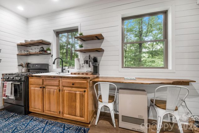 2504 Upper Paw Paw Road, Marshall, NC 28753