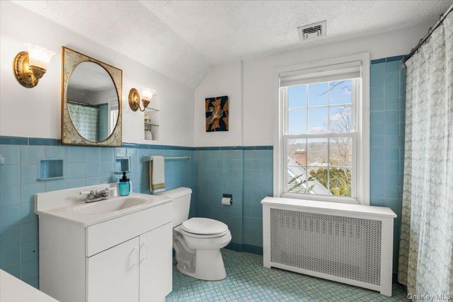 46 McDougal Drive, White Plains, NY 10603