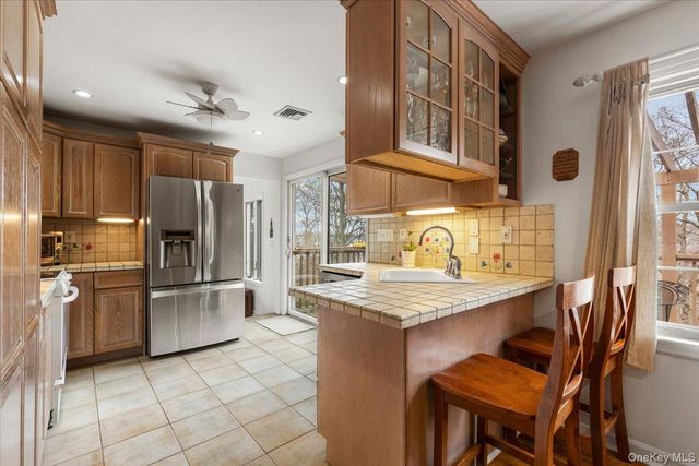 46 McDougal Drive, White Plains, NY 10603