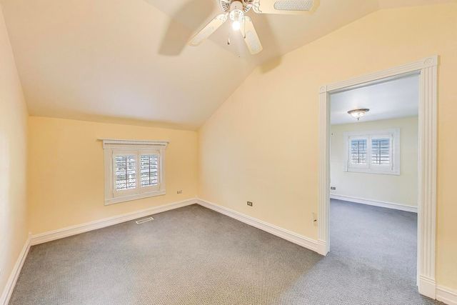 375 Park Avenue, Highland Park, IL 60035