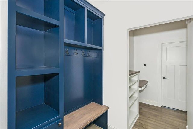 744 S Glen Wood Ct, Wichita, KS 67230