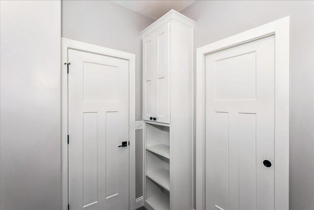 744 S Glen Wood Ct, Wichita, KS 67230