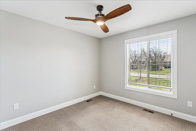 744 S Glen Wood Ct, Wichita, KS 67230