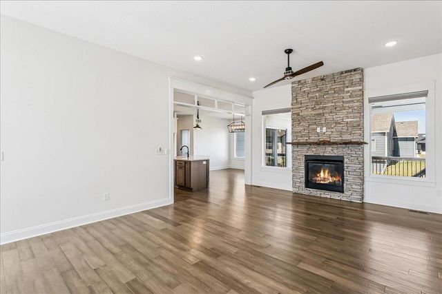 744 S Glen Wood Ct, Wichita, KS 67230