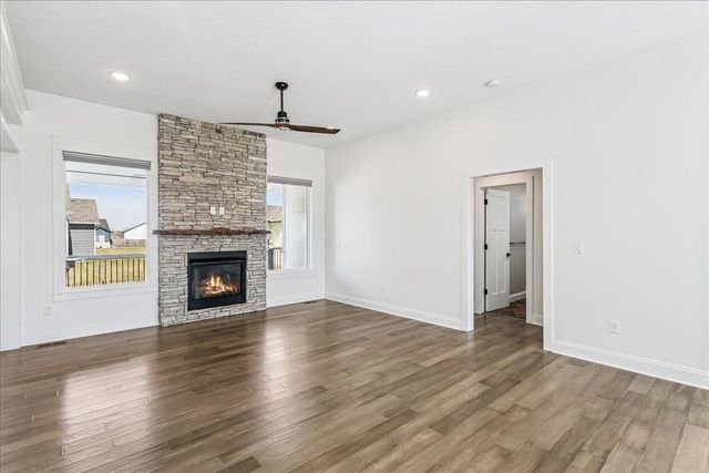 744 S Glen Wood Ct, Wichita, KS 67230