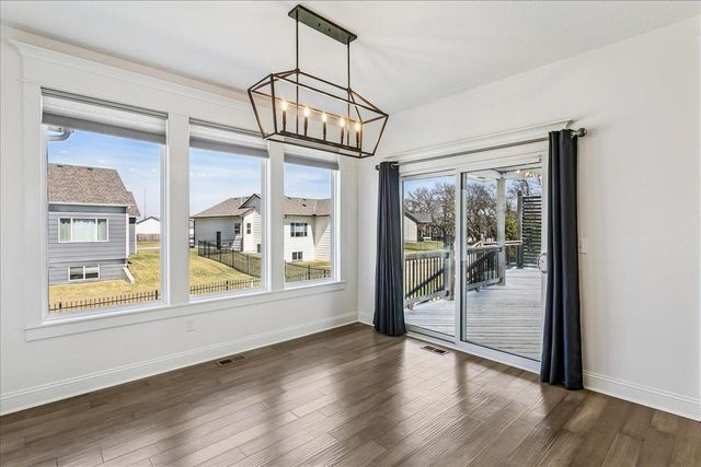 744 S Glen Wood Ct, Wichita, KS 67230