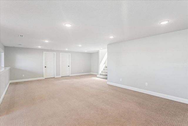 744 S Glen Wood Ct, Wichita, KS 67230