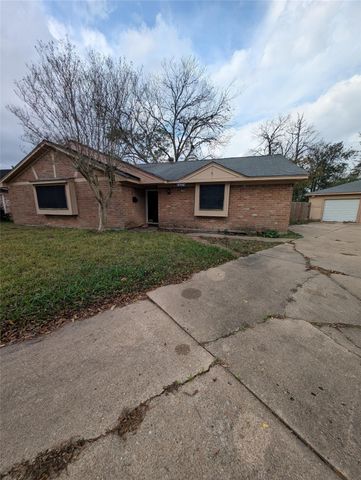 8703 Collingsdale Road, La Porte, TX 77571