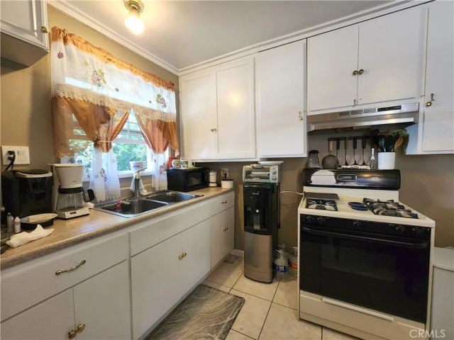 13258 Herron Street, Sylmar, CA 91342