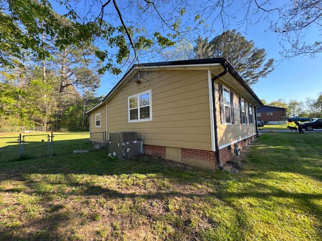 813 Foster Mill Drive, Lafayette, GA 30728