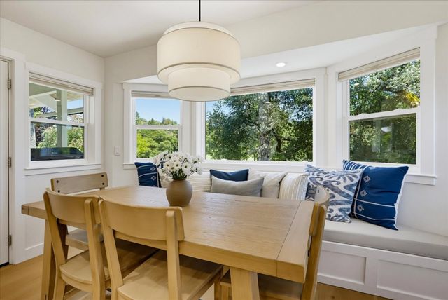 18087 Jayhawk Dr, Penn Valley, CA 95946