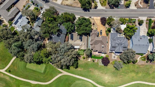 18087 Jayhawk Dr, Penn Valley, CA 95946