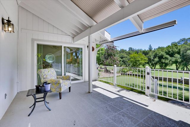18087 Jayhawk Dr, Penn Valley, CA 95946