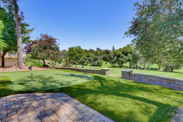 18087 Jayhawk Dr, Penn Valley, CA 95946