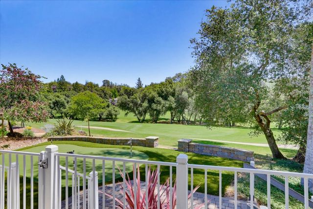 18087 Jayhawk Dr, Penn Valley, CA 95946