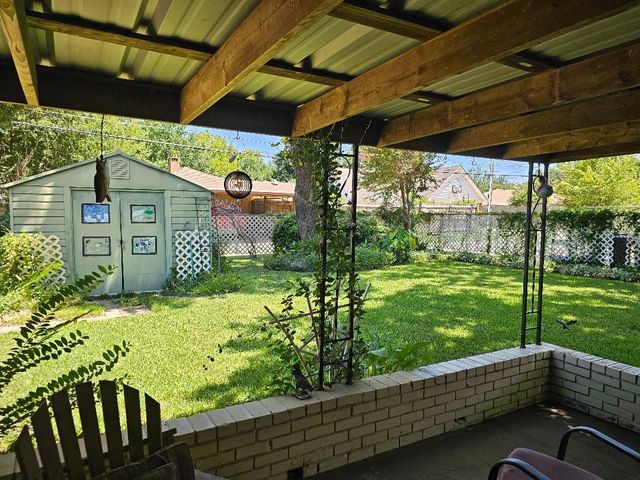 1914 Surrey Circle, Grand Prairie, TX 75050