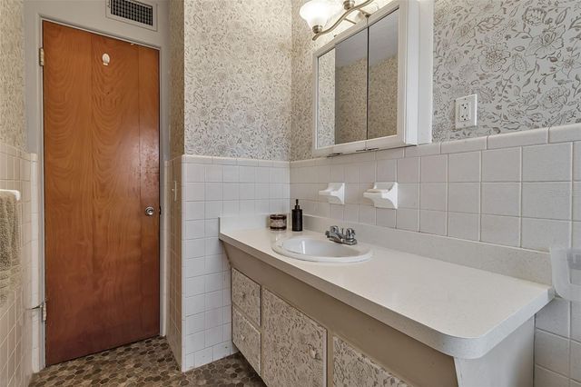 5803 24TH STREET W, Bradenton, FL 34207