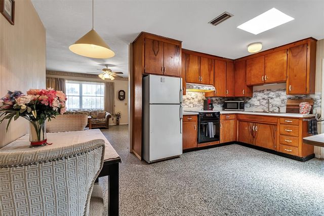 5803 24TH STREET W, Bradenton, FL 34207