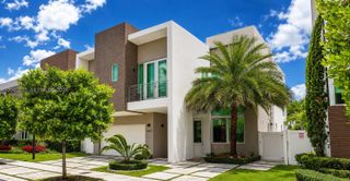 10561 NW 68th Terrace, Doral, FL 33178