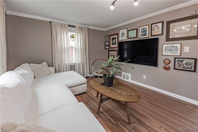 51 Sanders Road, Buffalo, NY 14216