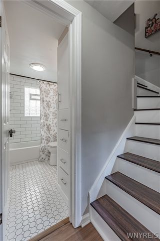 51 Sanders Road, Buffalo, NY 14216