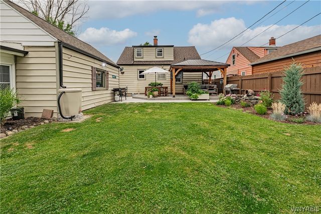 51 Sanders Road, Buffalo, NY 14216